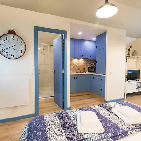 Alfama Lovely Apartment With River View.